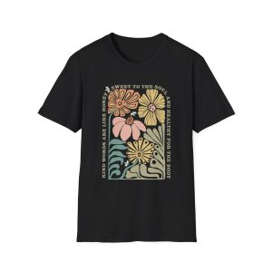 Flower Shirt, Be Kind Shirt, Flower Shirt Aesthetic, Floral Bee T-shirt